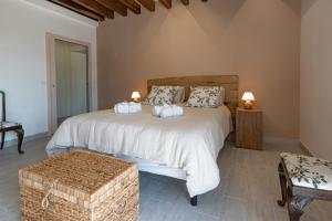 GITE ENTRE TERRES ET VIGNES à la ferme avec SPA privatif en CHAMPAGNE à une heure de Paris