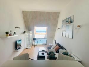 Apartamentos LAMAROSA -ATICO ,Vistas al Mar Cantabrico PARKING