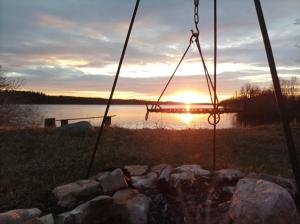 Namiņš Sidrabi pie upes