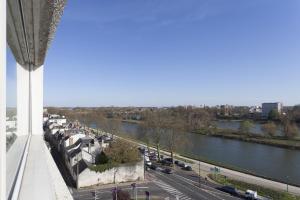 Hotels Mercure Orleans Centre Bords de Loire : Chambre Double Standard avec Balcon 