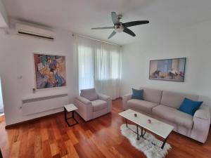 Baby Blue Apartments - 3hvězdičkové hotely ve městě Bar