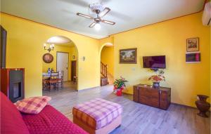 Nice Home In Camaiore With Kitchen