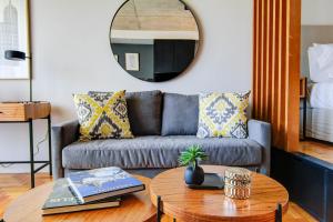 Live and Enjoy Stunning Apt at Palermo Hollywood powered by Argenhost -C2A-