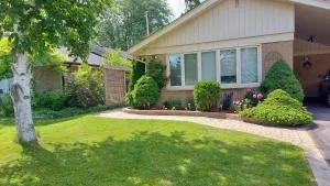 Private Apartment Close to Airport Toronto Pearson - Toronto