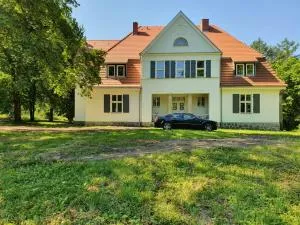 Agroturystyka Dwór Kotowo - Kotowo