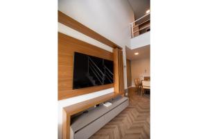 Novo Bhaus Gaudi Campos do Jordão Loft Duplex - Linda Vista - 600m do Capivari