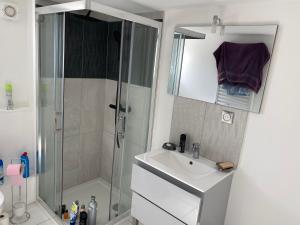 Bel appartement chez particulier calme et piscine