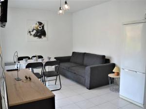Appartements Appartement T2 avec Terrasse et Garage en Plein Centre, 4 Couchages - Cavalaire-sur-Mer - FR-1-226B-105 : photos des chambres