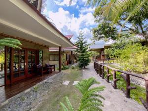 Infinity Diving Resort and Residences