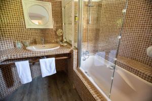 B&B / Chambres d'hotes Chateauzen : photos des chambres