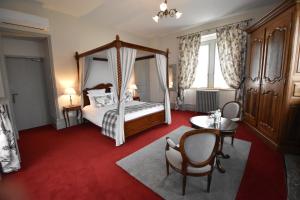 Hotels Domaine du Chateau de Monrecour - Hotel et Restaurant - Proche Sarlat : photos des chambres