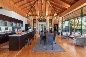 AGROLOGY LUX - 4 BEDROOM Luxurious villa on an Agricultural Haven Retreat - Eleoúsa