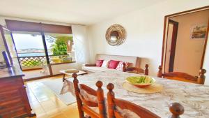 VACAY Apartamento Sol i Mar, vistas al mar, en la Costa Brava, LEscala!