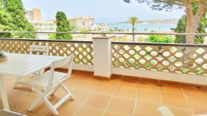 VACAY Apartamento Sol i Mar, vistas al mar, en la Costa Brava, LEscala!