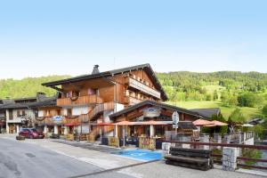 Hotels Loc'Hotel Alpen Sports : photos des chambres