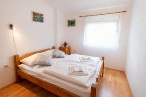 Apartments Besa