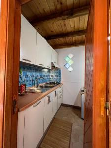 Deluxe Room (2 Adults + 1 Child)