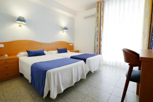 Interior Double or Twin Room (1 - 2 beds)  room in Hotel Internacional