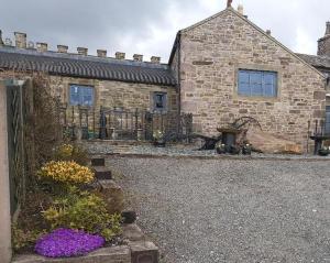 1 Bed Cottage - Sleeps 3 - Garden - Parking - Wifi