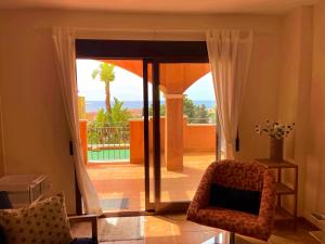 Sea view apartment with garden Mojon Hills