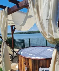 San na vodi - Novi Vladimirovac