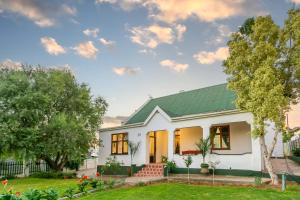 Ravenscliff Villa