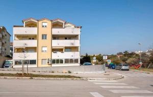Apartment Valsaline 2182