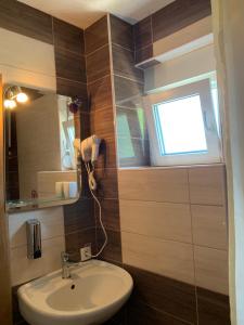 Riverside Guesthouse & Sauna
