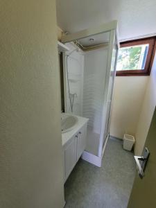 Maisons de vacances Les Gites L'ETANG DES PORTES en Creuse : Maison 3 Chambres