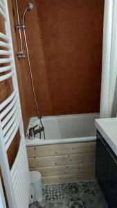 Appartement 4pers Rénové Pied des Pistes - Balcon Vue Montagne