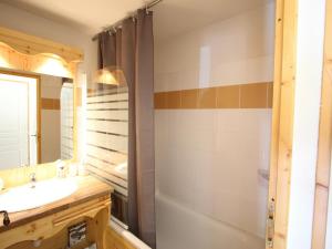 Appartements Studio Chamrousse, 1 piece, 4 personnes - FR-1-340-243 : photos des chambres