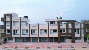 Bajajs Karwan Inn