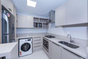 Adra 106 - Apartamento com 3 quartos - Centro de Bombinhas