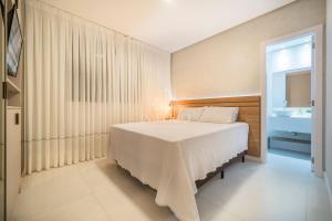 665 - Belíssimo Apartamento na Praia de Bombas