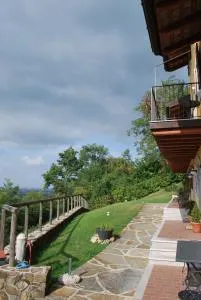 西亚斯奥库尔住宿加早餐旅馆 - 新戈里察