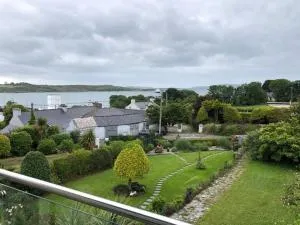 Beautiful Holiday Home in Schull - Goleen