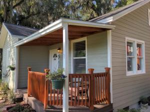 Micanopy Countyline Cottages