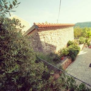 Apartman Sous les rochers 