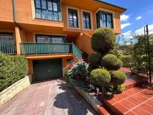 Los Sauces, adosado a 10 minutos de Oviedo y 15 de Gijon - Lugo de Llanera