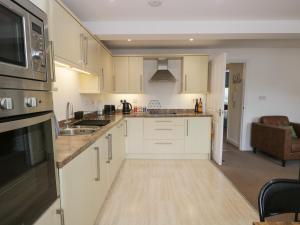 3 Old Pharmacy Court