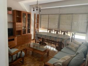 PISO PLAYA SAN CIPRIÁN (MARIÑA LUCENSE)