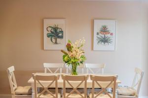 Casa la Concha - Marbellamar Beach Townhouse by Finest Rentals