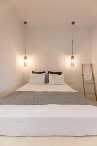 Olia island studio in Naxos town