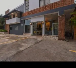 PH 19 Guesthouse Hotel in Gazcue - Capotillo