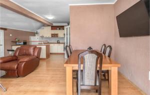 Stunning Apartment In Otocac With Wifi