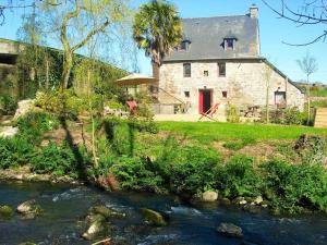 Maisons de vacances ancien moulin a eau entierement renove : Maison 6 Chambres