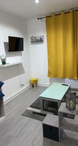 Appartements Appartement moderne refait a neuf proximite centre ville et plage : photos des chambres