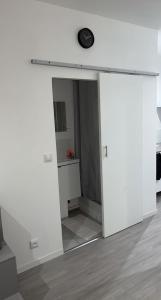 Appartements Appartement moderne refait a neuf proximite centre ville et plage : photos des chambres