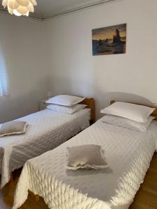 Comfy apartment in a quiet neighborhood