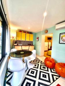 La Maison Pop Appartement meublé indépendant avec jardin